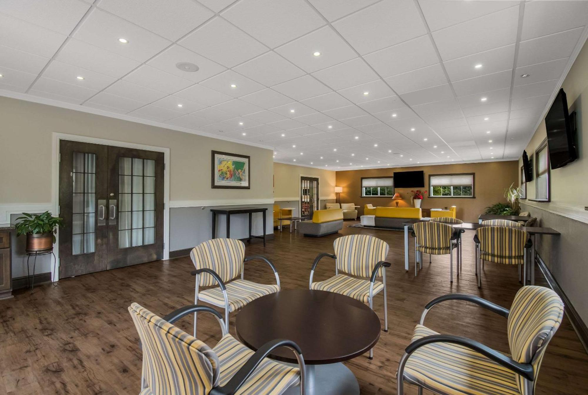 Comfort Inn&Suites Barnesville - Frackville Extérieur photo